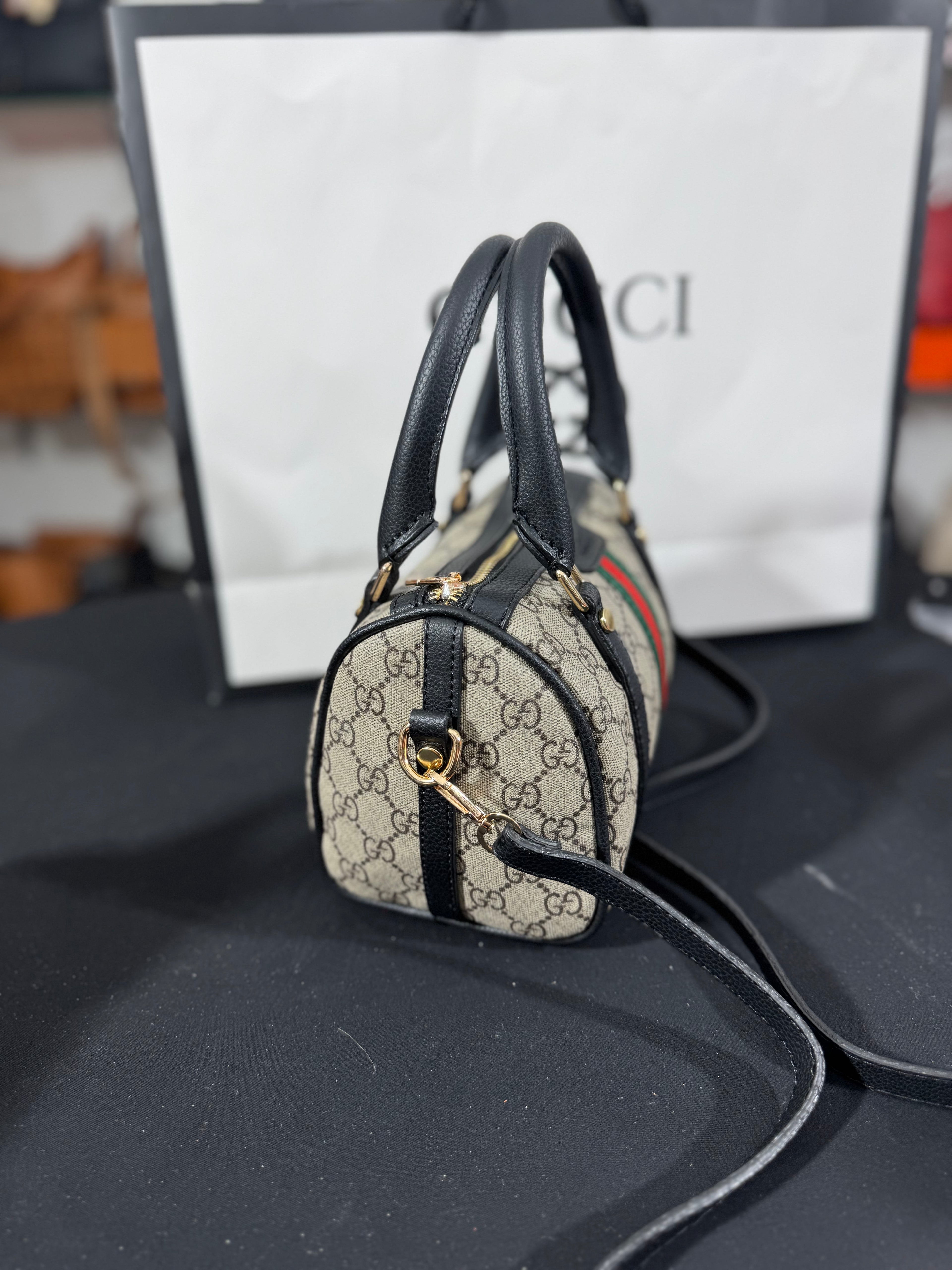 Cucci Ophidia small Boston black 21x13x11