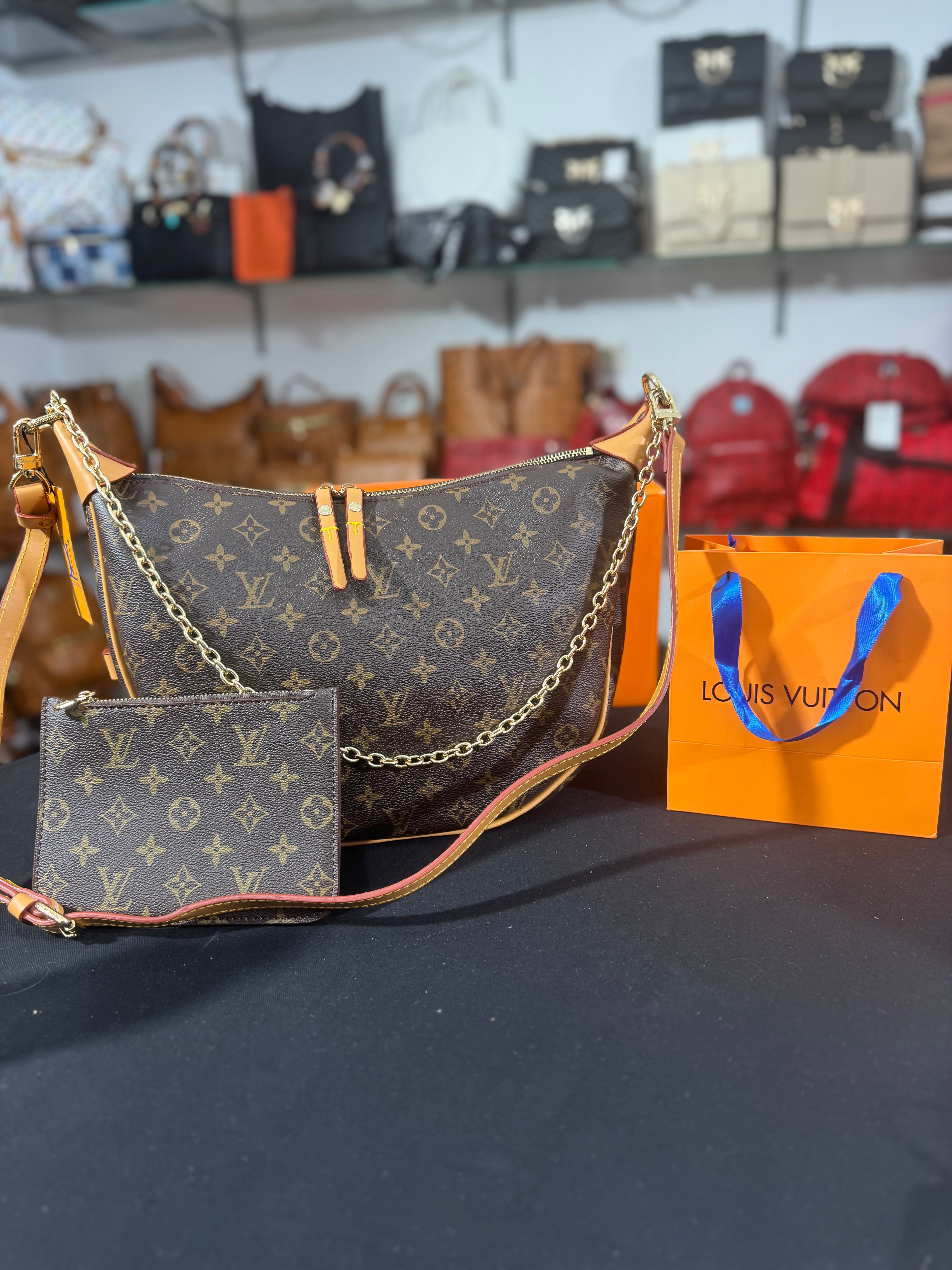 Louis Vuitton Loop Hobo monogram 28x36