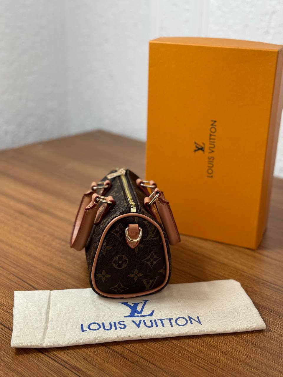 Louis Vuitton speedy nano 16x12