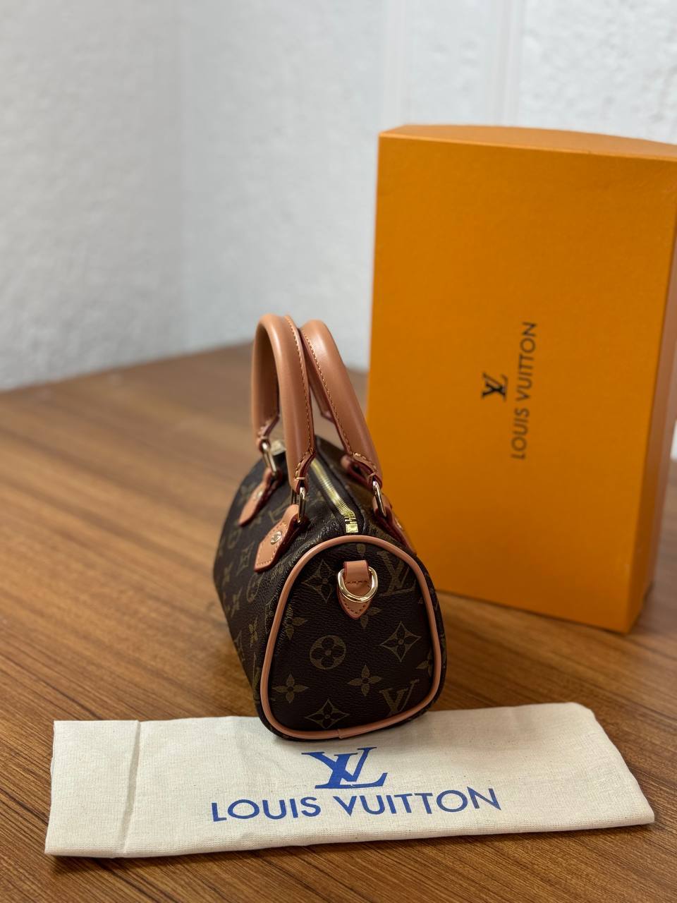 Louis Vuitton speedy nano 16x12