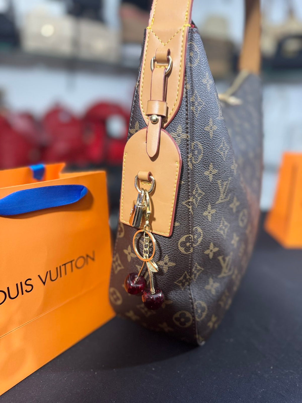 Louis Vuitton slouchy monogram 40x35