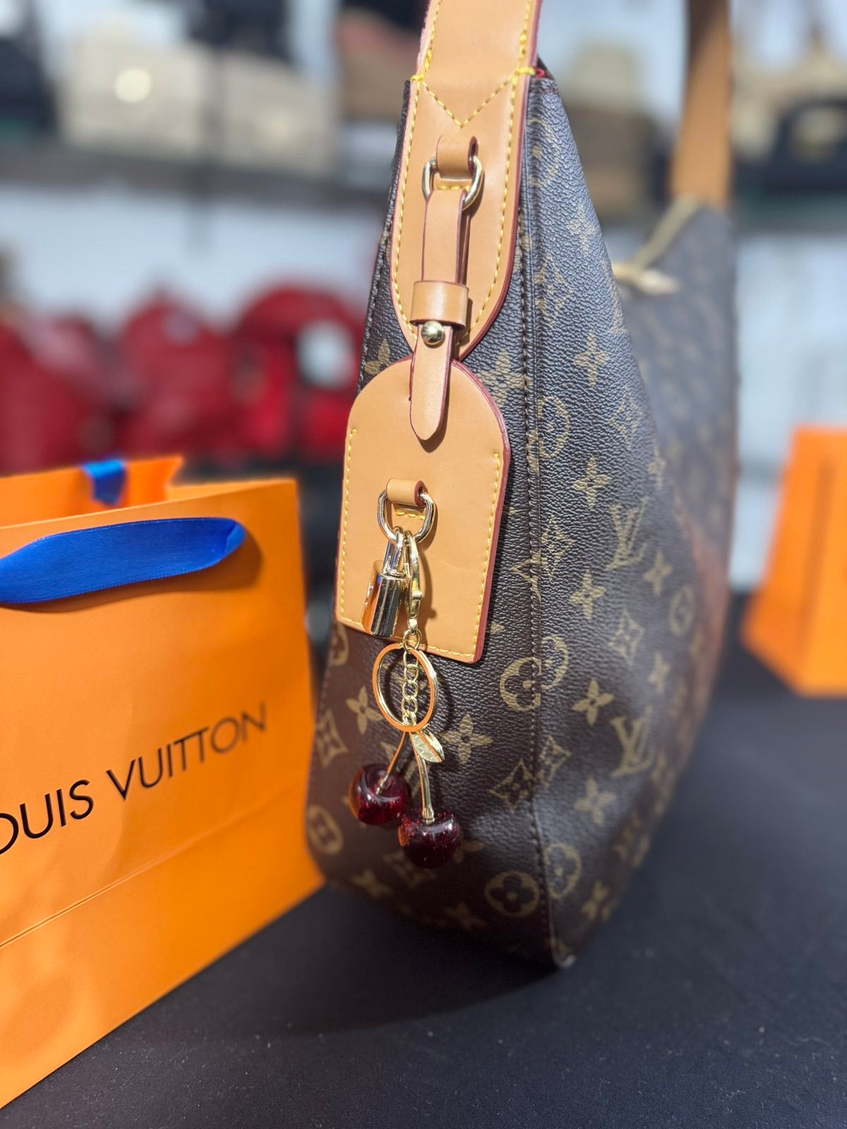 Louis Vuitton slouchy monogram 40x35