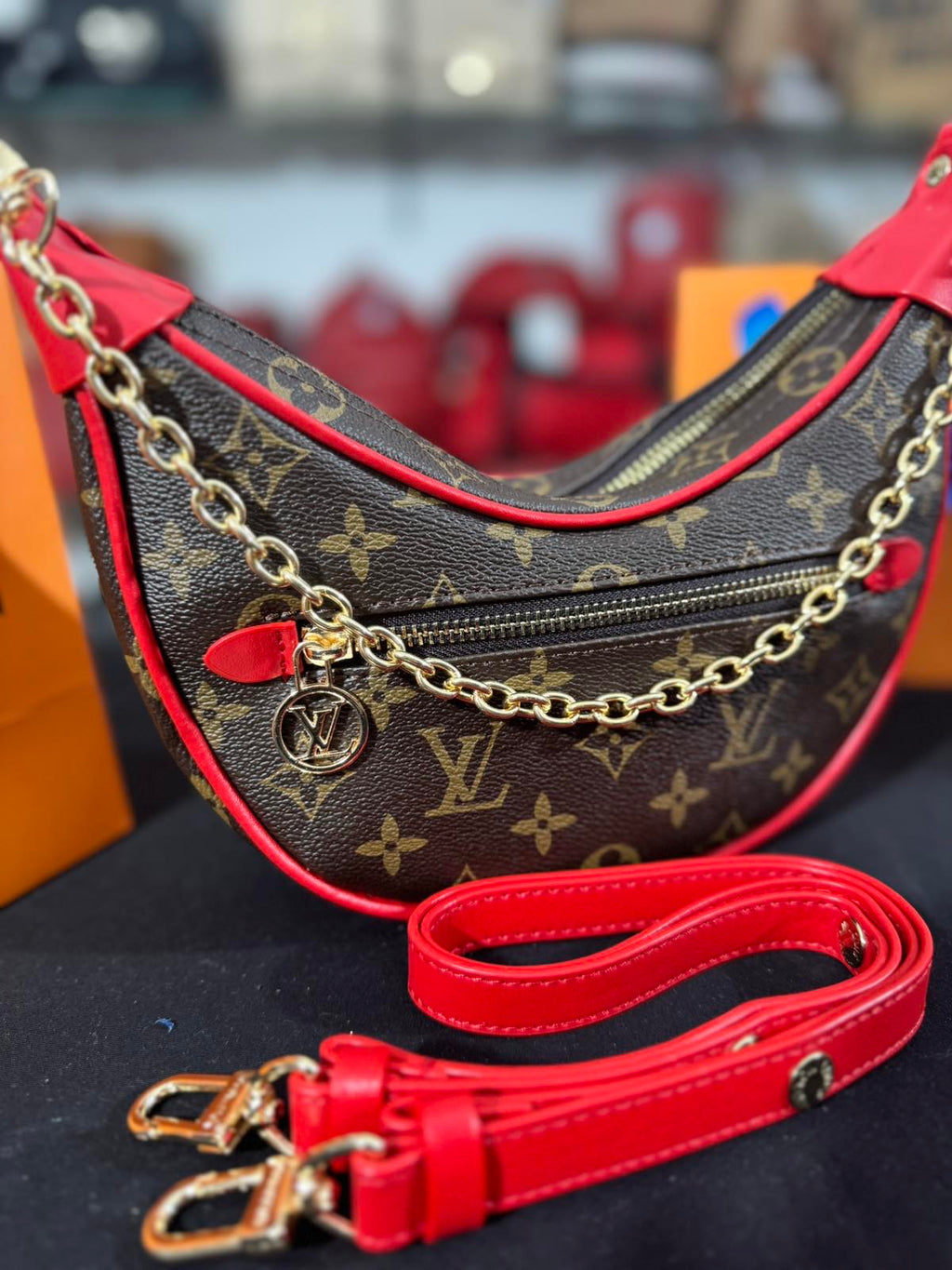 Louis Vuitton loop monogram red 25x18